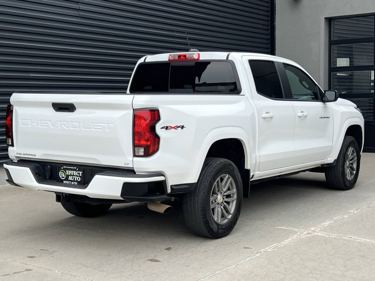 Used 2023 Chevrolet Colorado LT w/ LT Convenience Package AWD/4WD image 11
