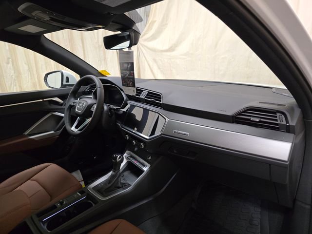 New 2025 Audi Q3 2.0T Premium image 35