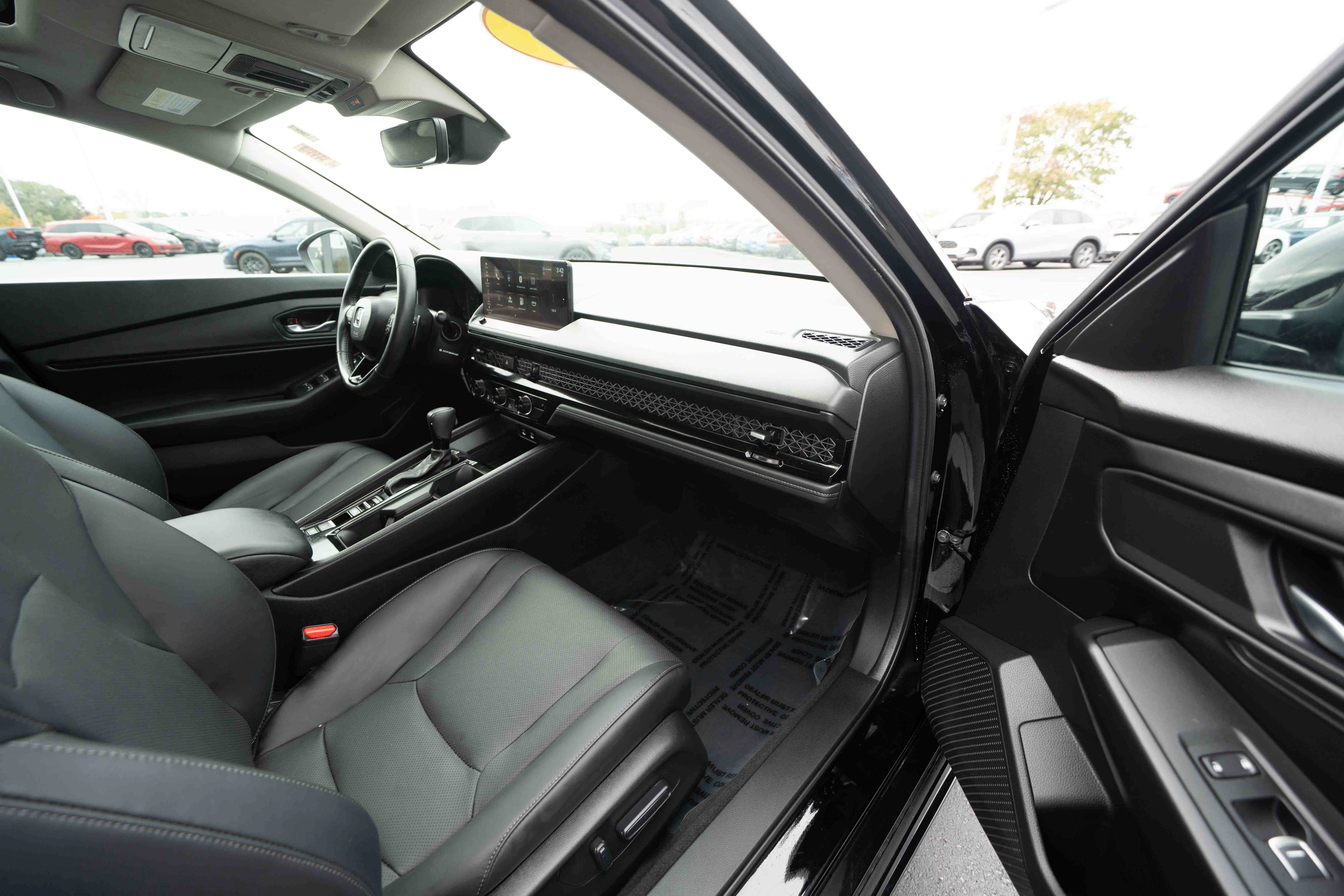 Used 2025 Honda Accord EX-L image 25
