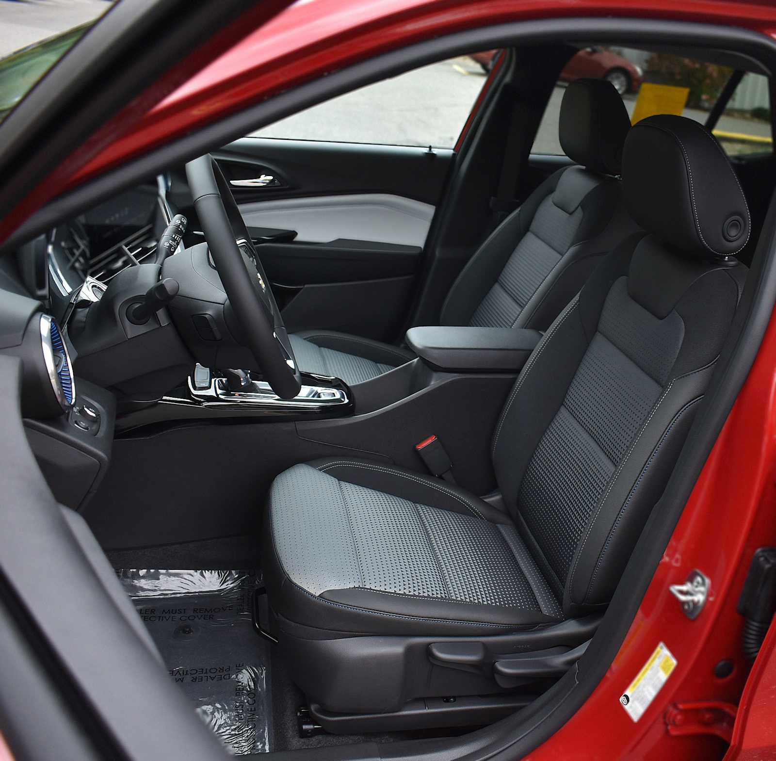 New 2026 Chevrolet Trax LT w/ Driver Confidence Package image 9