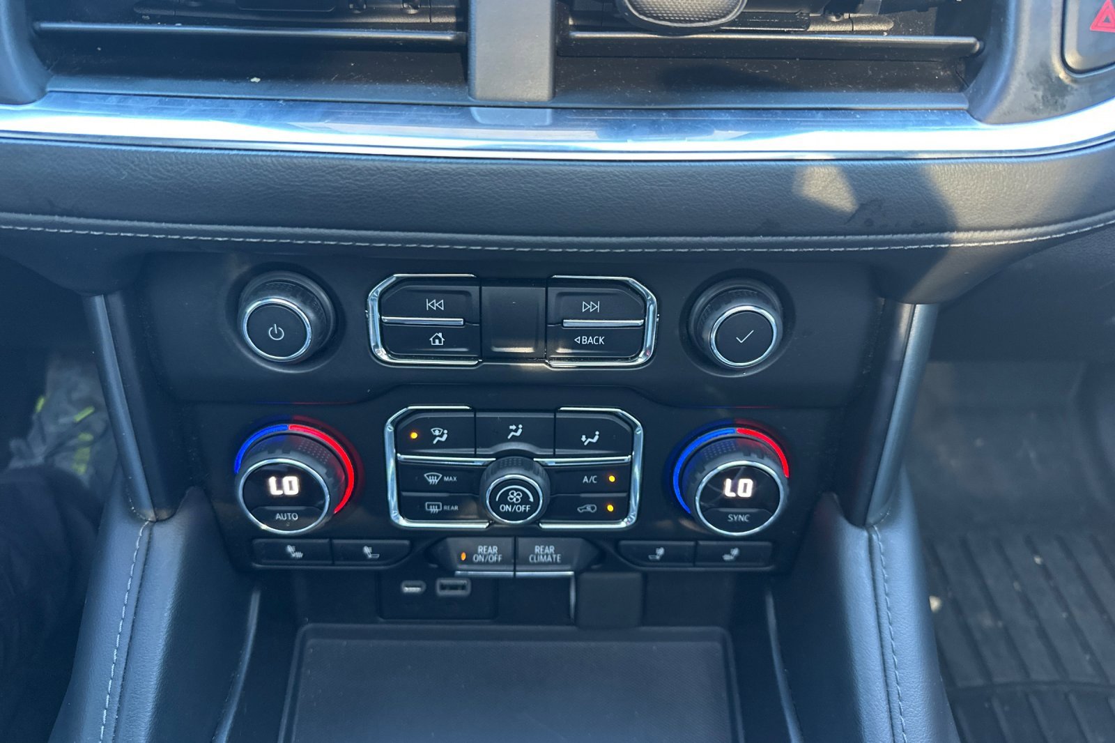 Used 2021 Chevrolet Tahoe Z71 w/ Rear Media and Nav Package image 27