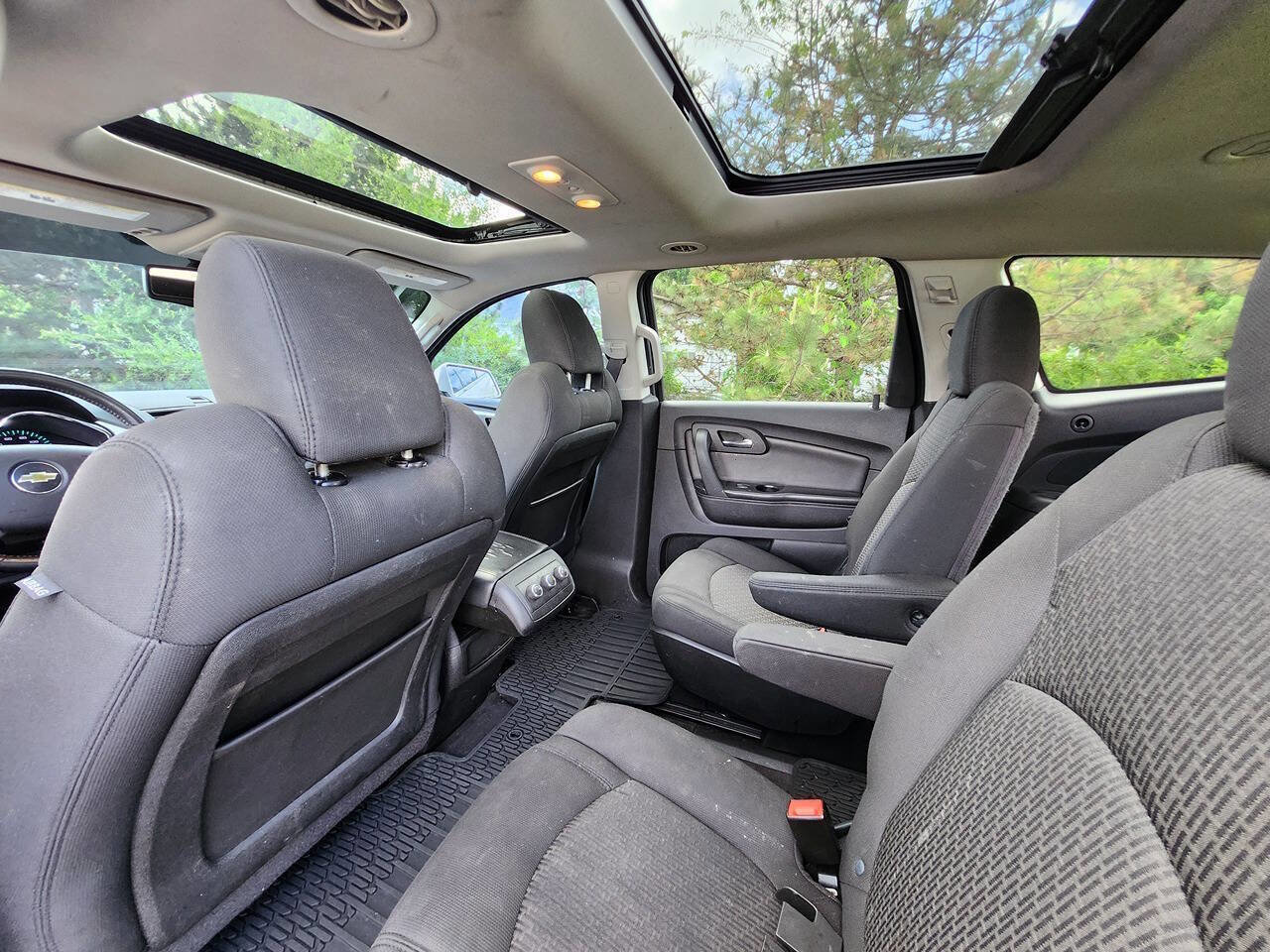 Used 2012 Chevrolet Traverse LT w/ All-Star Edition FWD image 18