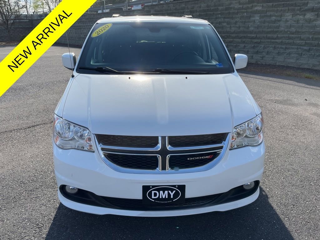 Used 2020 Dodge Grand Caravan SXT image 4