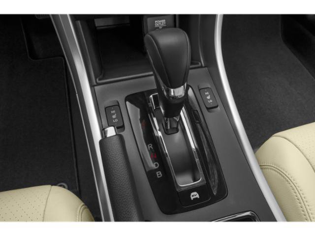 Used 2015 Honda Accord Touring image 10