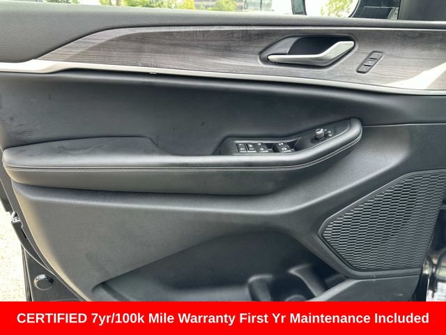 Certified 2023 Jeep Grand Cherokee Limited AWD/4WD image 17
