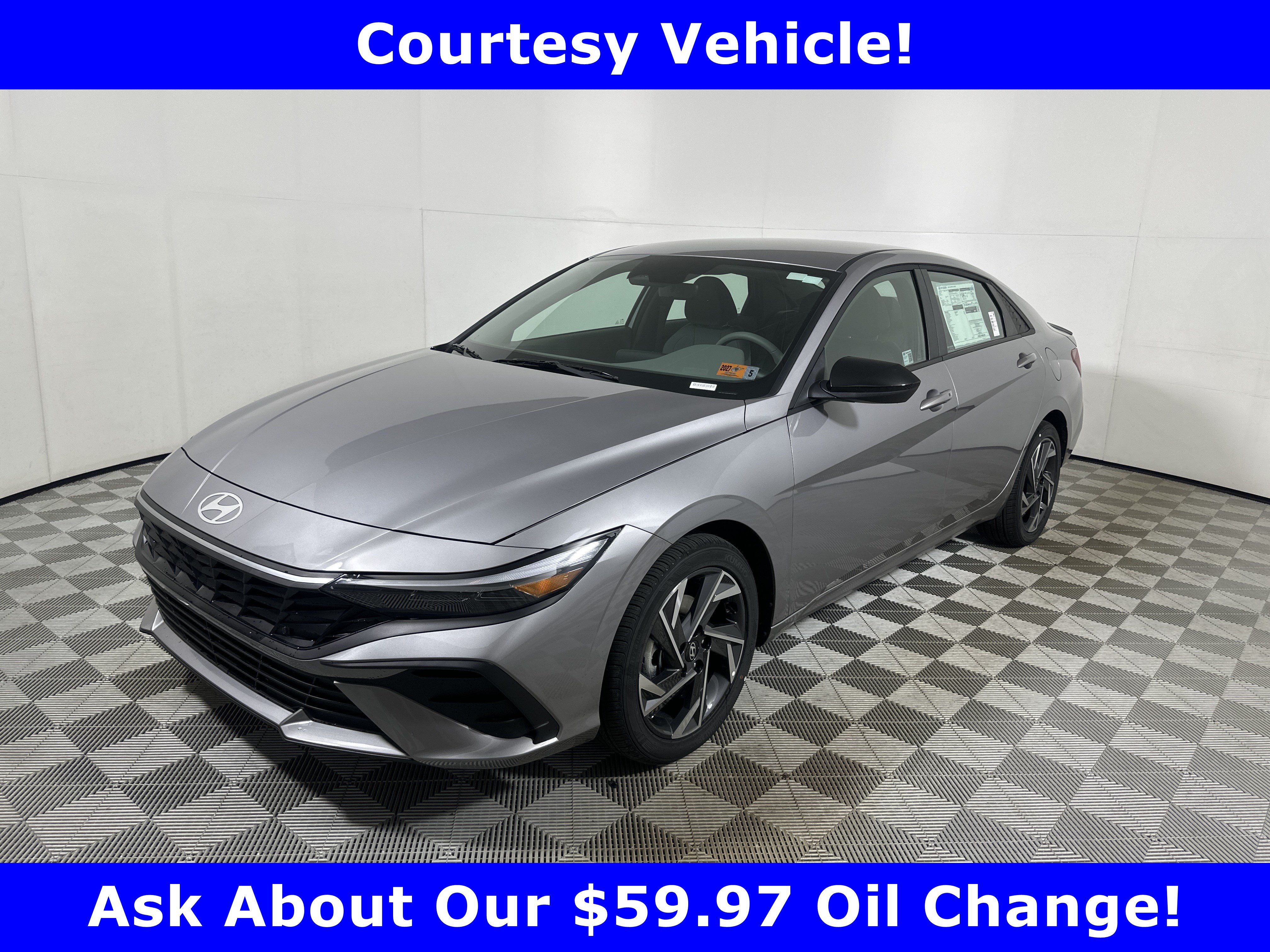 Used 2025 Hyundai Elantra Sport FWD image 3