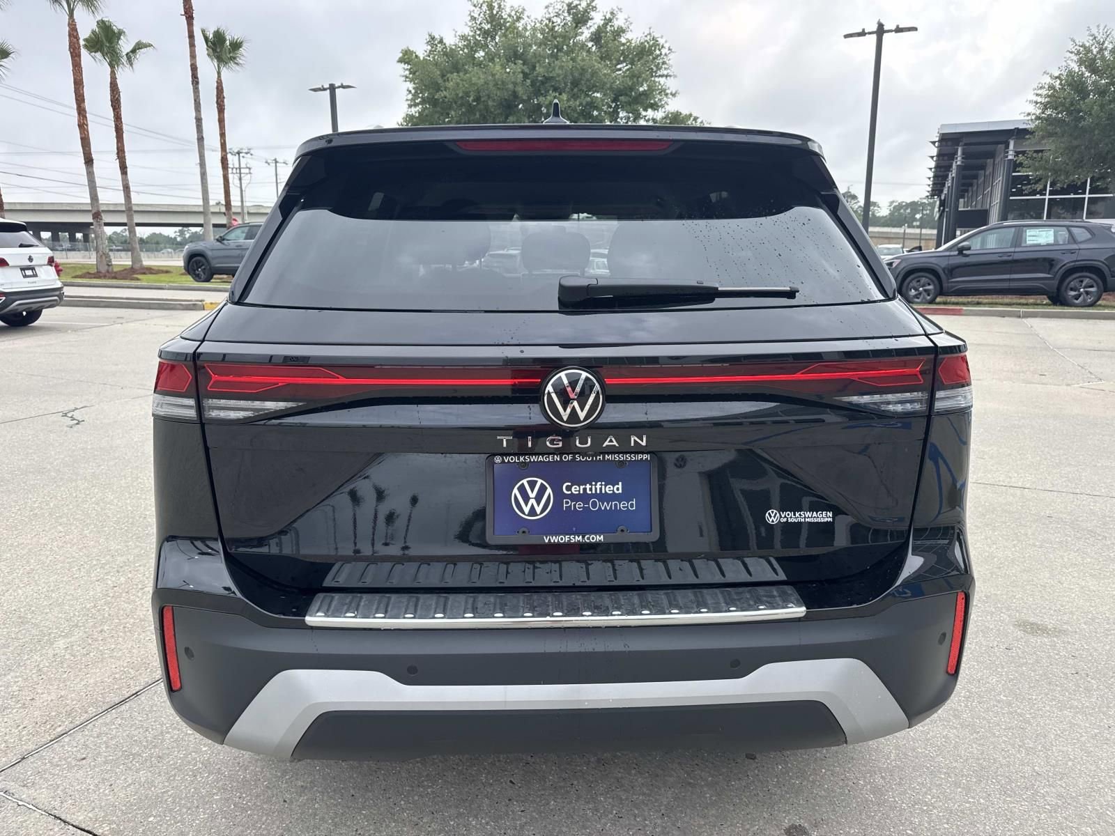 Used 2025 Volkswagen Tiguan S FWD image 6