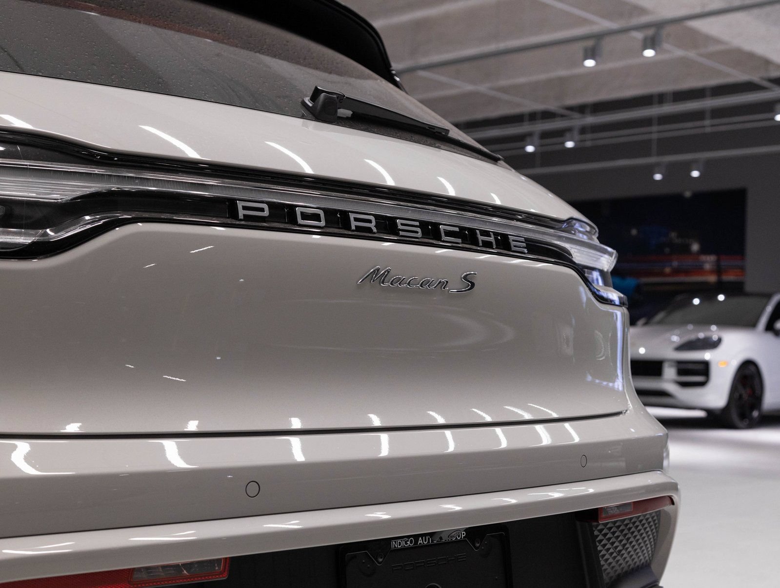 Certified 2026 Porsche Macan S AWD/4WD image 32