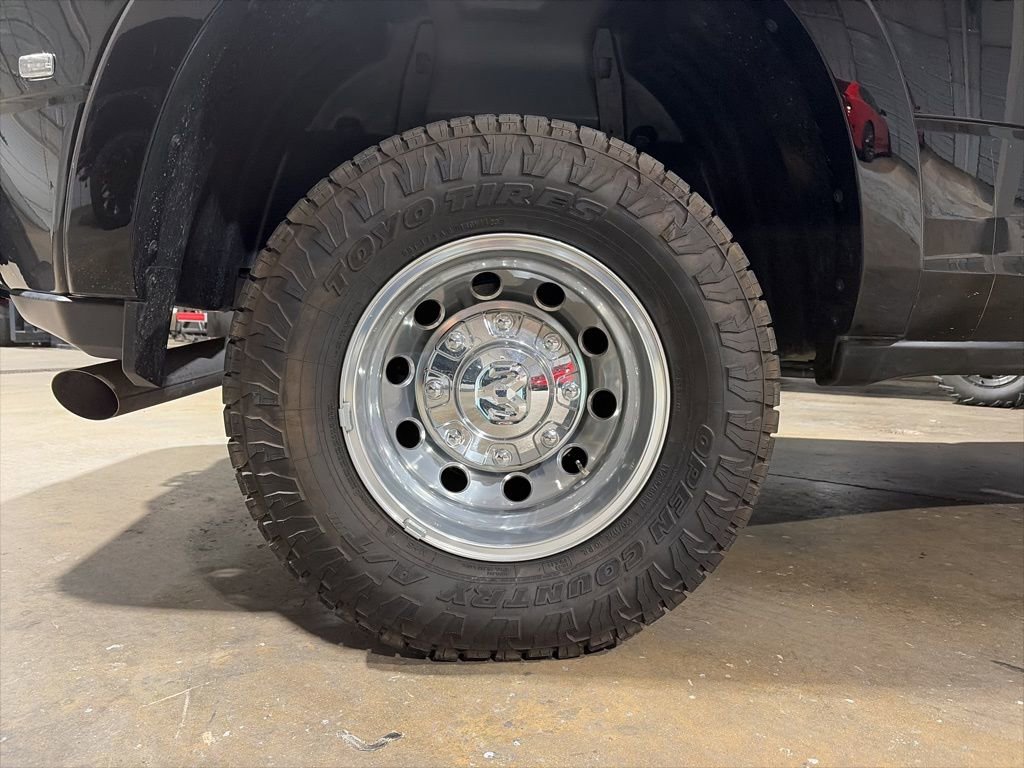 Used 2023 RAM 3500 Limited image 8