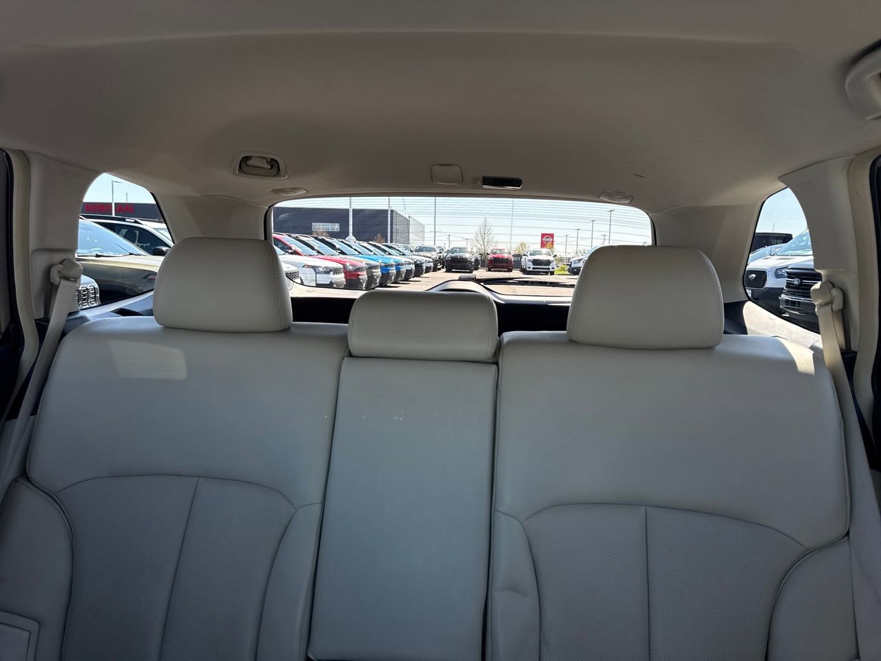 Used 2010 Subaru Outback 2.5i Limited AWD/4WD image 24