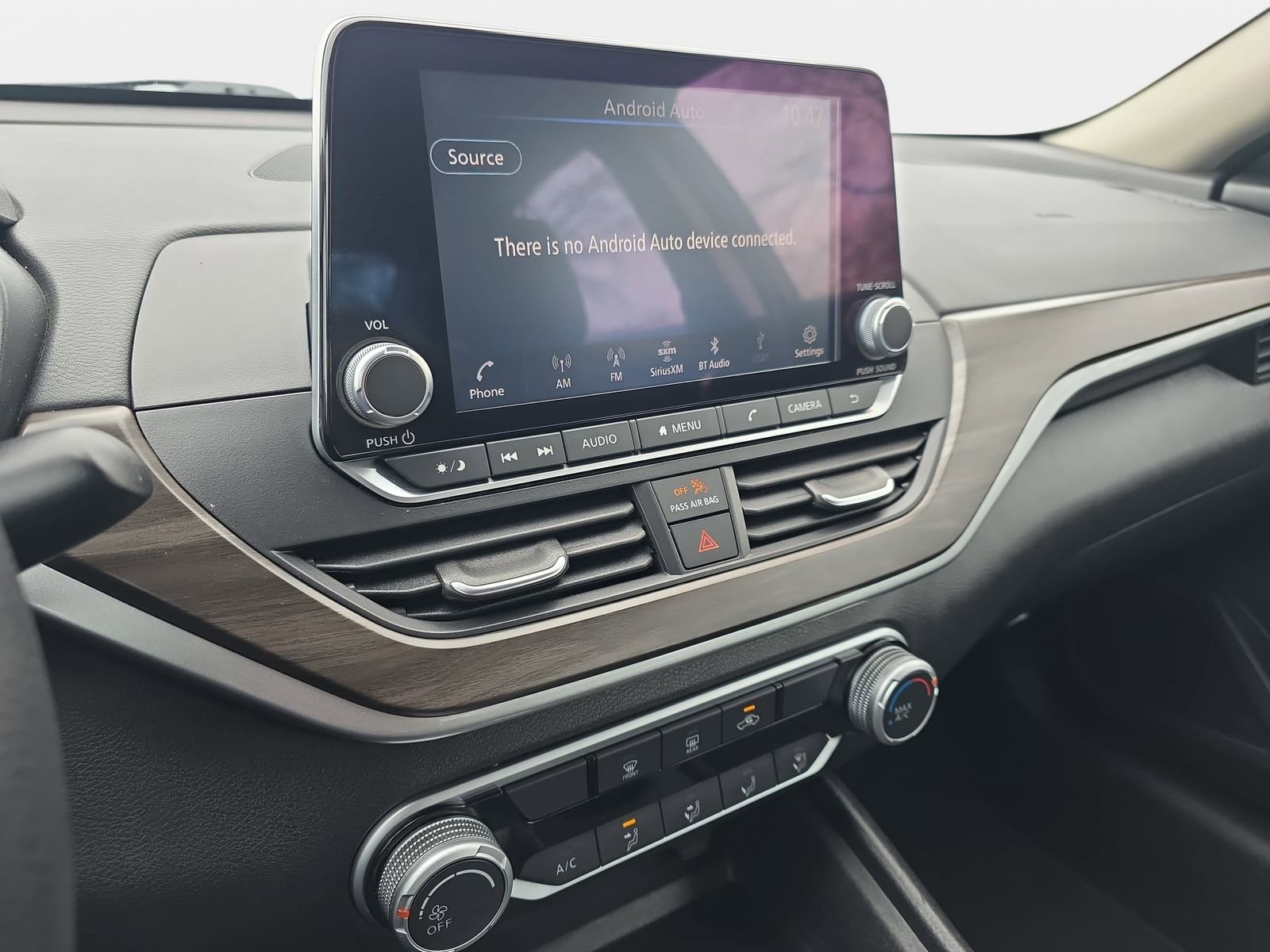 Used 2025 Nissan Altima 2.5 SV image 19