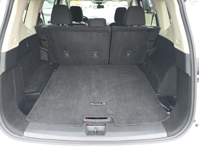Used 2024 Nissan Rogue S image 7