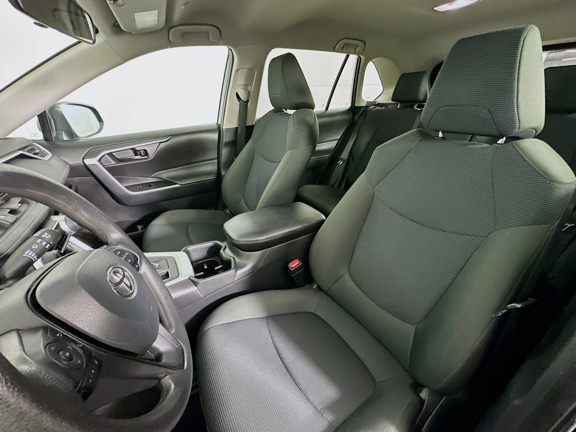 Used 2024 Toyota RAV4 LE image 13