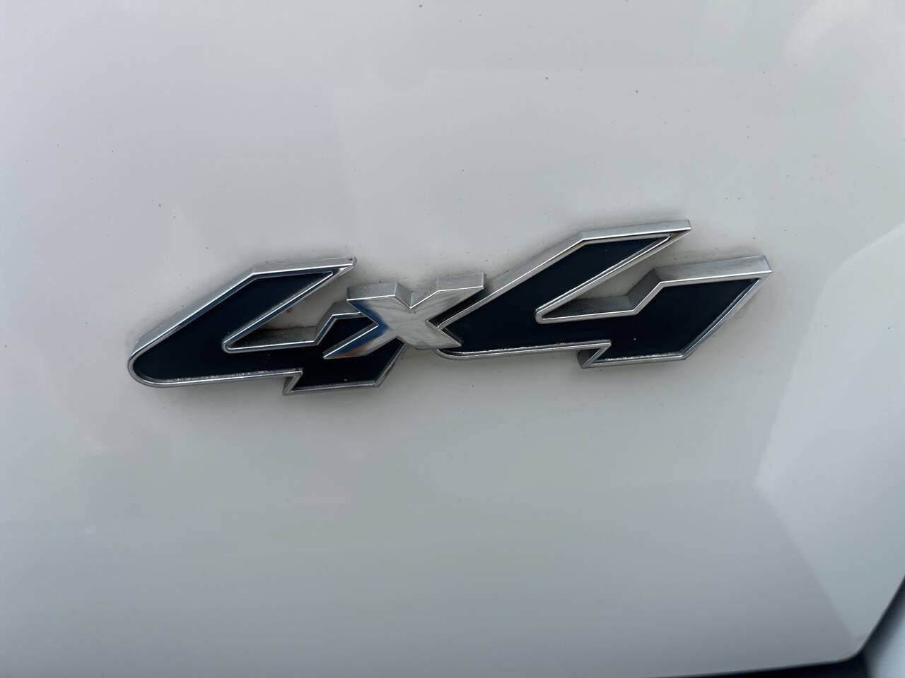 Used 2010 Ford Explorer Eddie Bauer AWD/4WD image 10