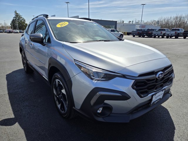 Used 2025 Subaru Crosstrek 2.5i Limited AWD/4WD image 2