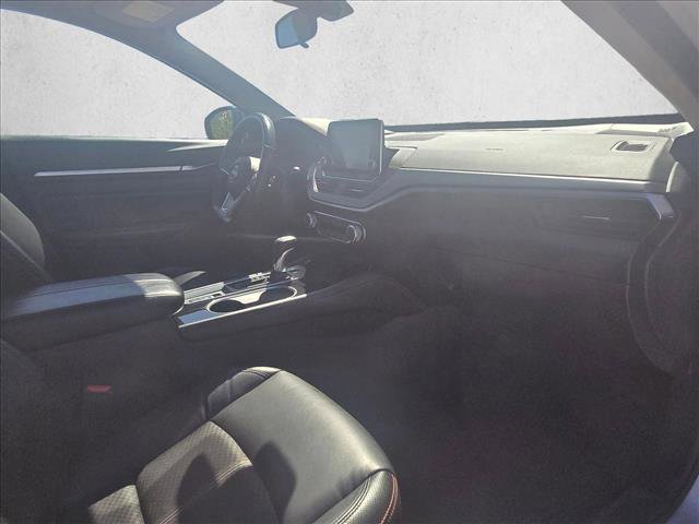 Used 2024 Nissan Altima 2.5 SR AWD/4WD image 19