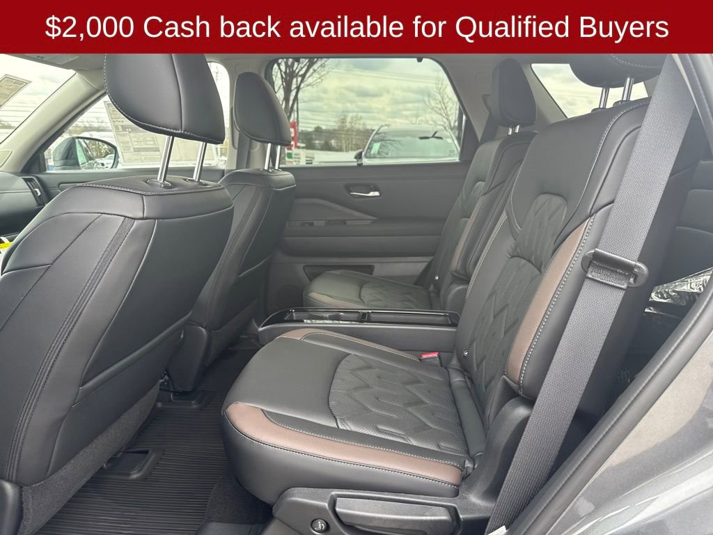 New 2026 Nissan Pathfinder Platinum image 26