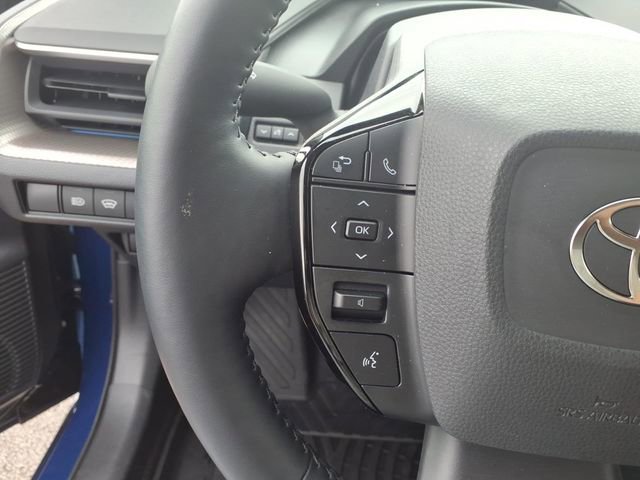 Used 2026 Toyota Prius XLE AWD/4WD image 6