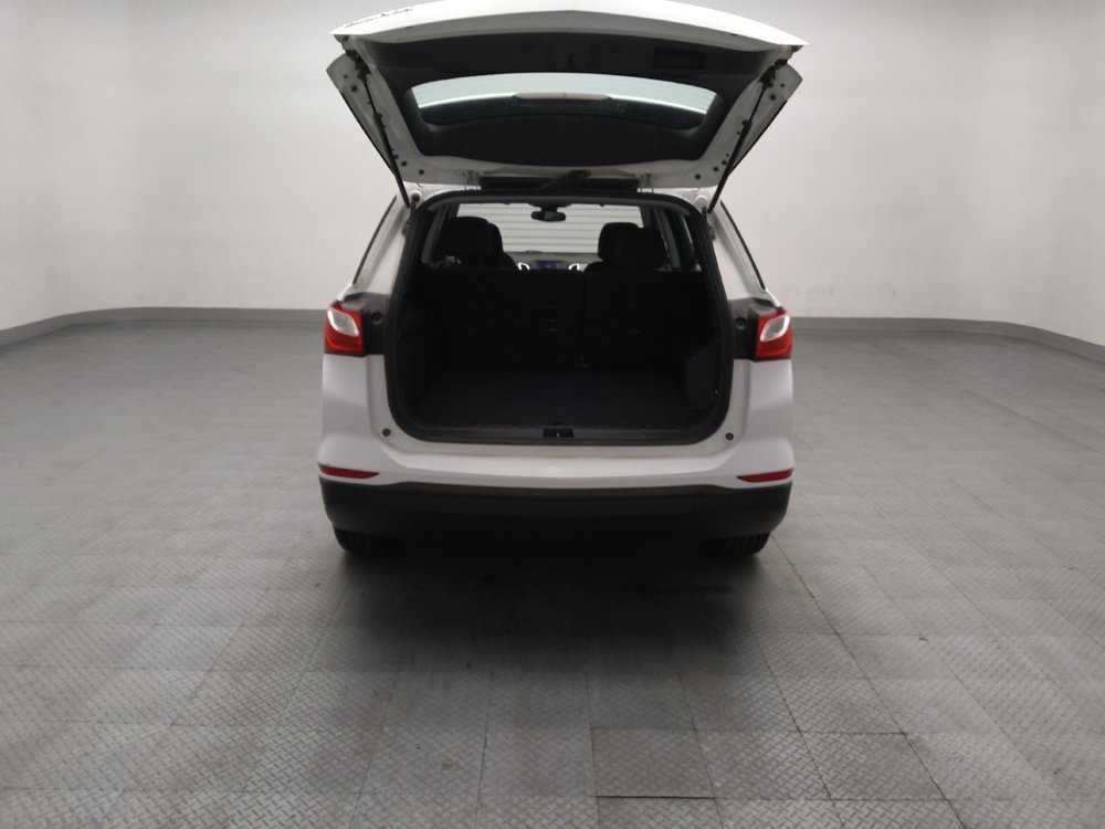 Used 2021 Chevrolet Equinox LS FWD image 29