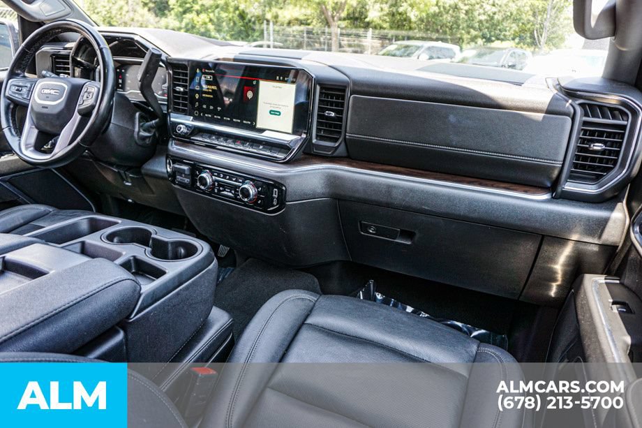 Used 2025 GMC Sierra 1500 SLT AWD/4WD image 23