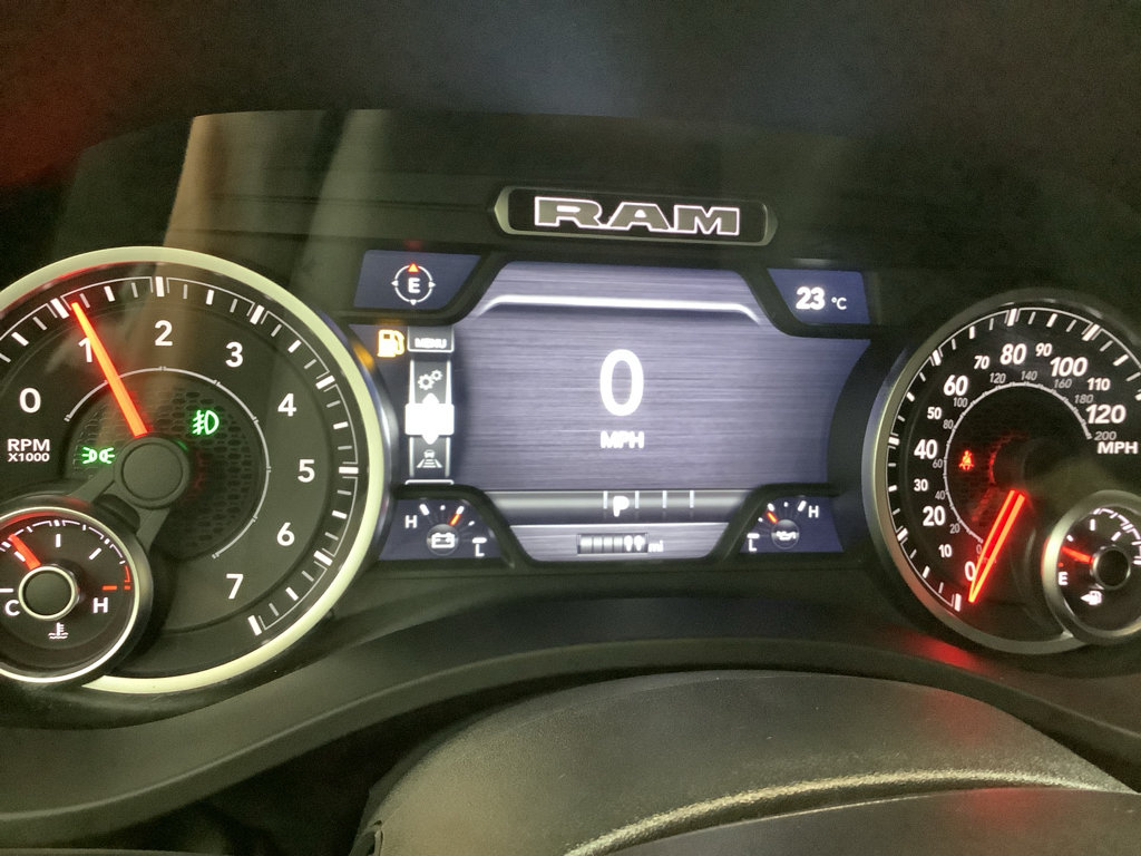 New 2026 RAM 1500 Express AWD/4WD image 16
