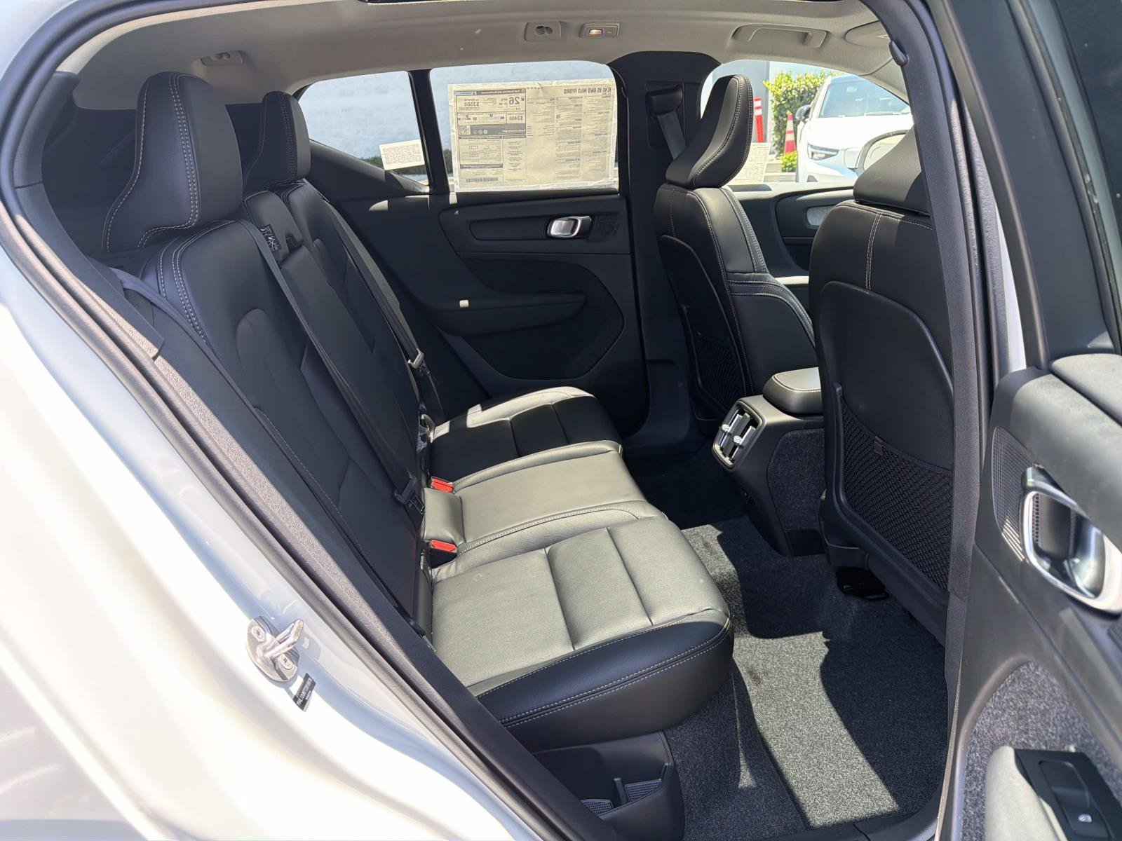 New 2026 Volvo XC40 B5 Ultra w/ Climate Package AWD/4WD image 19