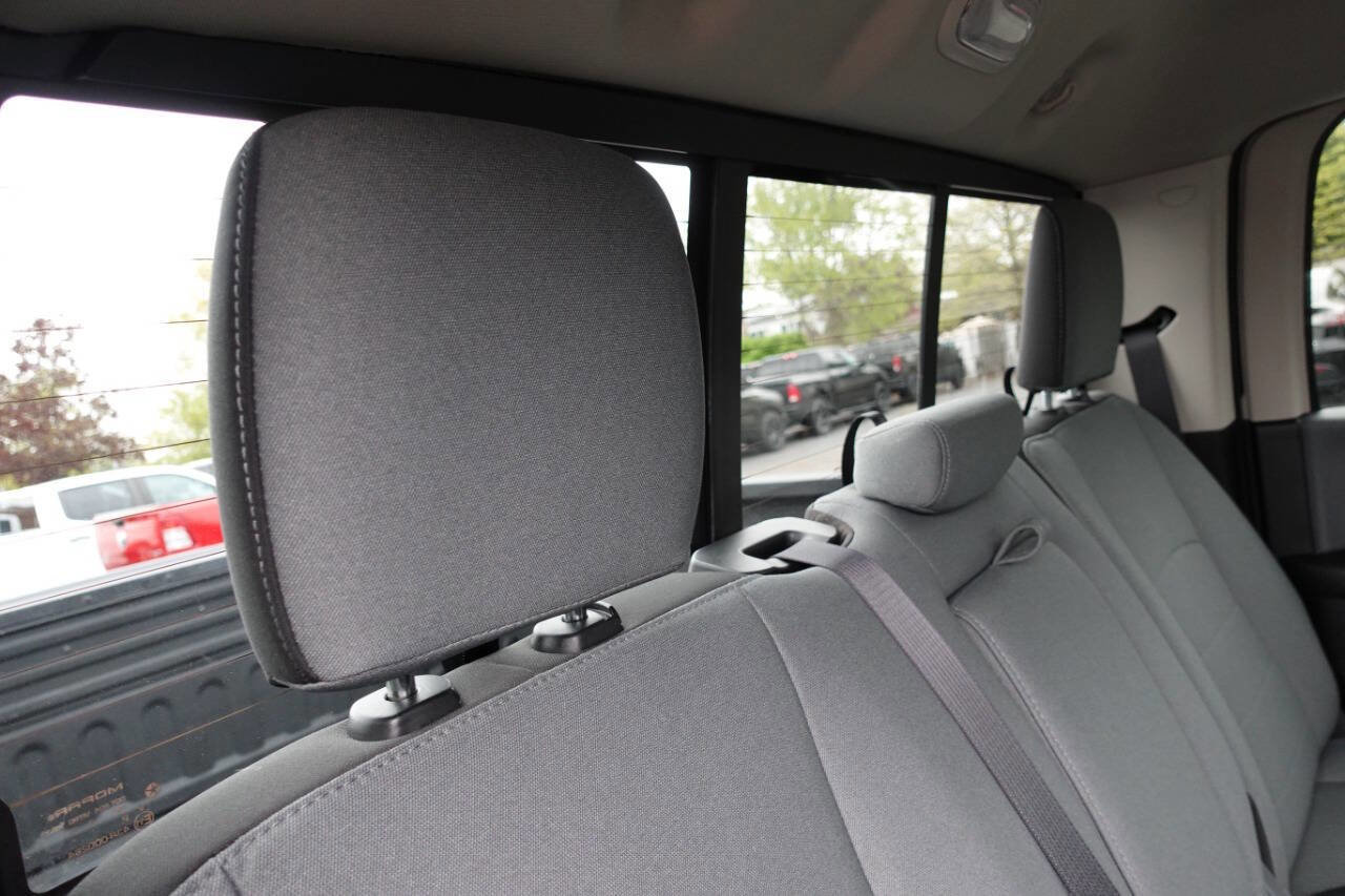 Used 2023 RAM 1500 Classic SLT w/ Electronics Convenience Group AWD/4WD image 32