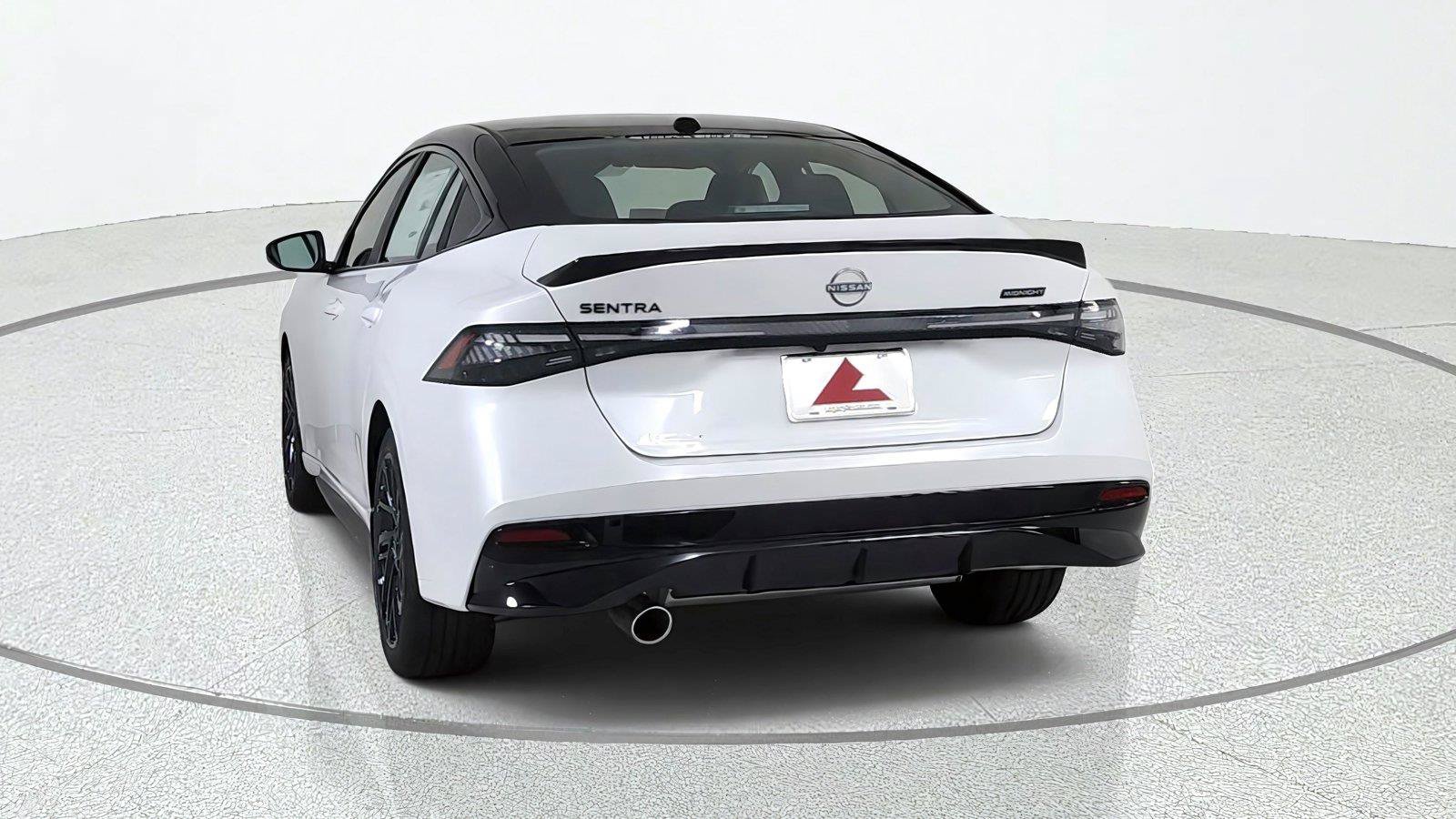 New 2027 Nissan Sentra SR w/ SR Premium Package FWD image 5