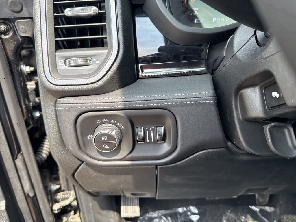 New 2026 RAM 2500 Rebel AWD/4WD image 18