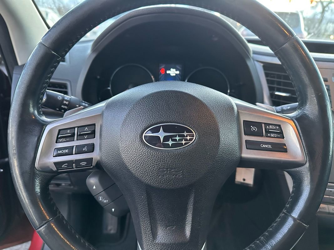 Used 2014 Subaru Outback 2.5i Limited w/ Moonroof Package image 15