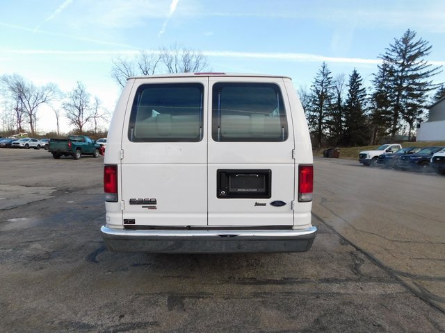 Used 2012 Ford E-350 and Econoline 350 XLT image 4
