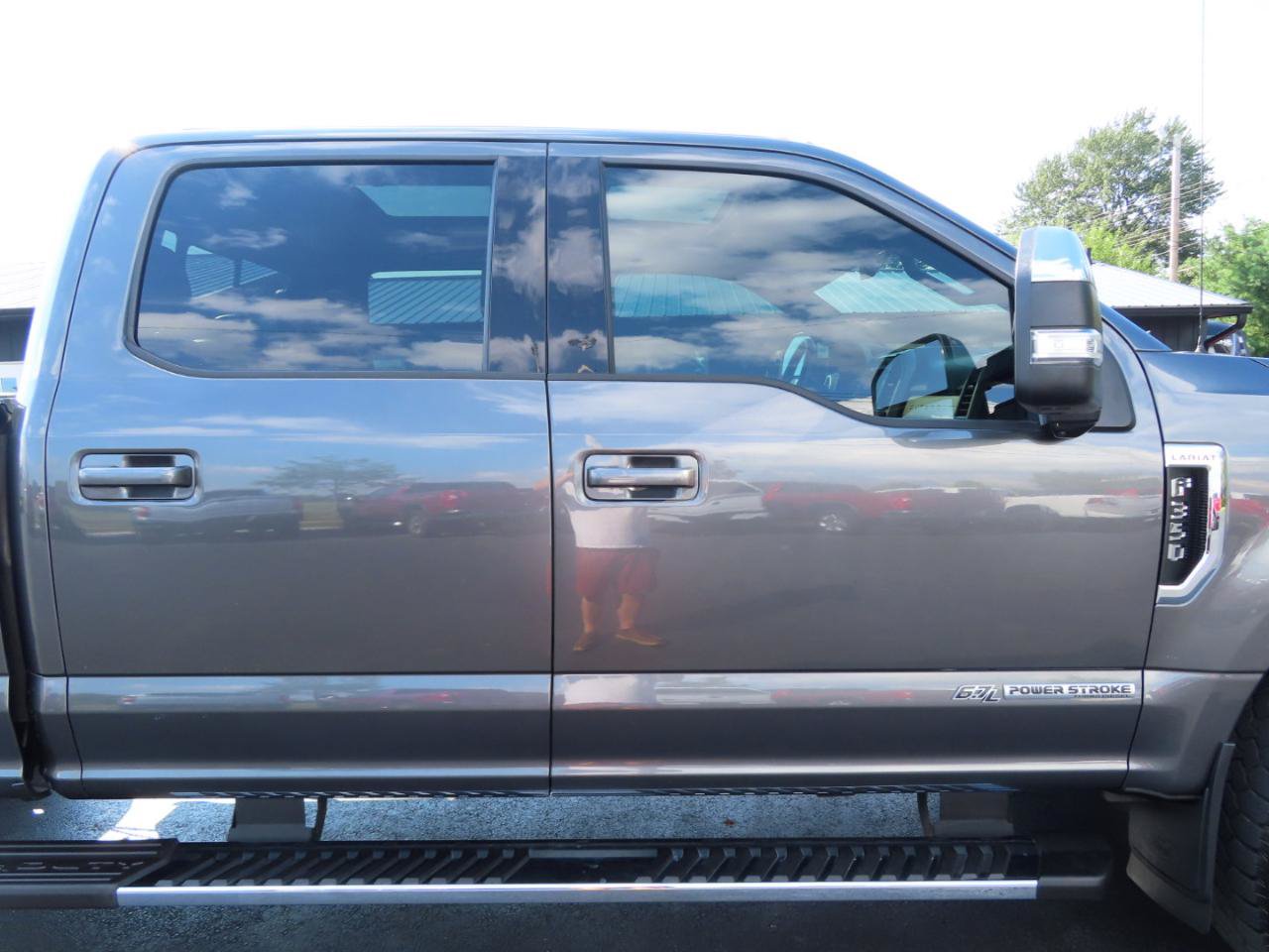 Used 2019 Ford F350 Lariat w/ Lariat Value Package AWD/4WD image 24