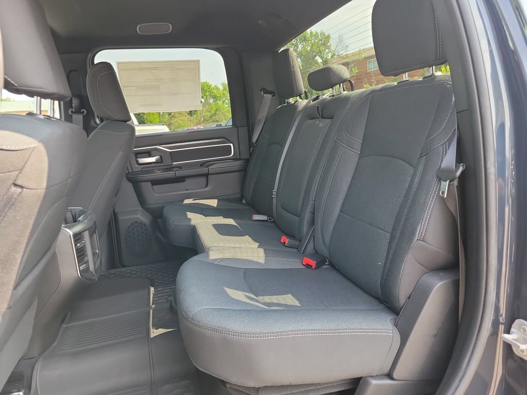 New 2026 RAM 2500 Big Horn AWD/4WD image 9