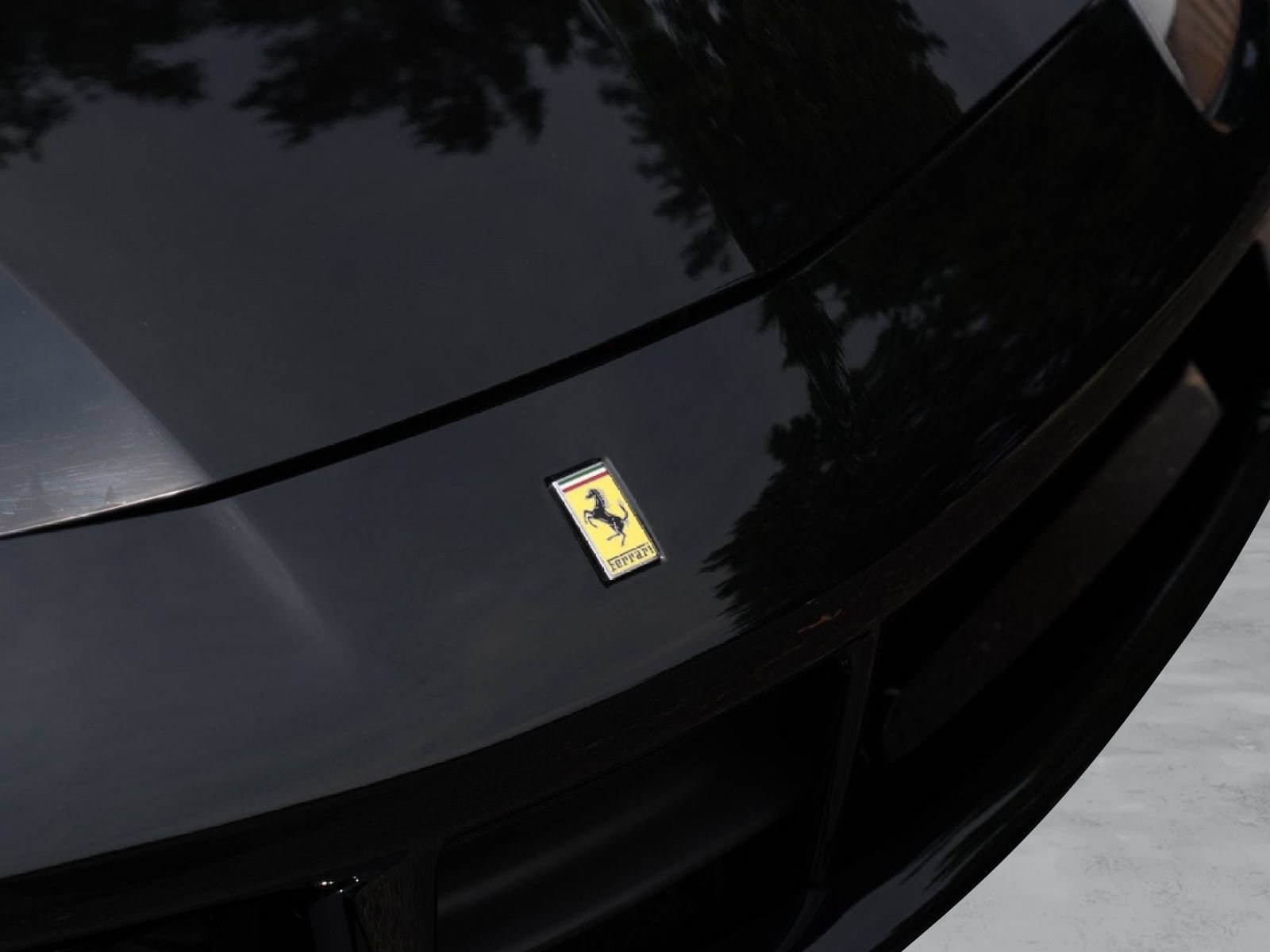 Used 2019 Ferrari 488 Spider RWD image 7