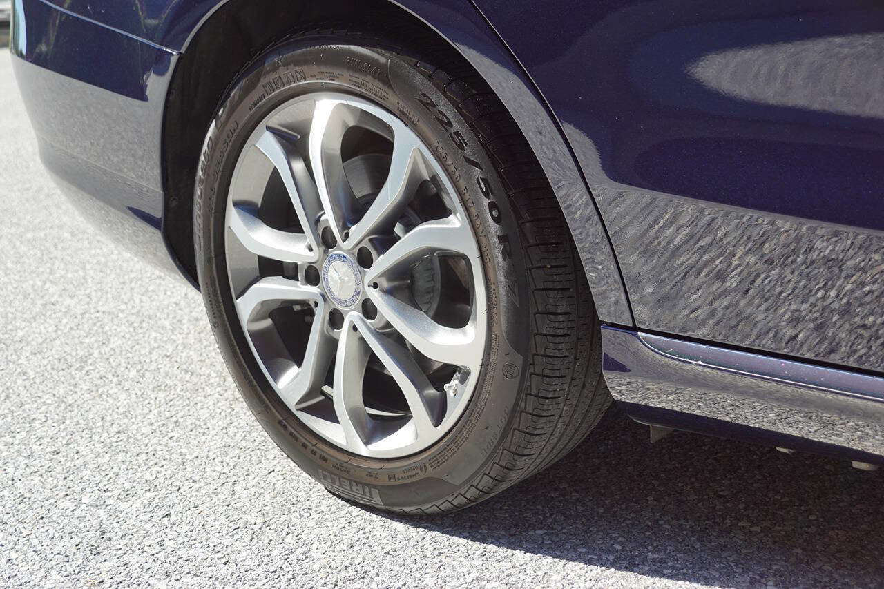 Used 2016 Mercedes-Benz C 300 Sedan image 13
