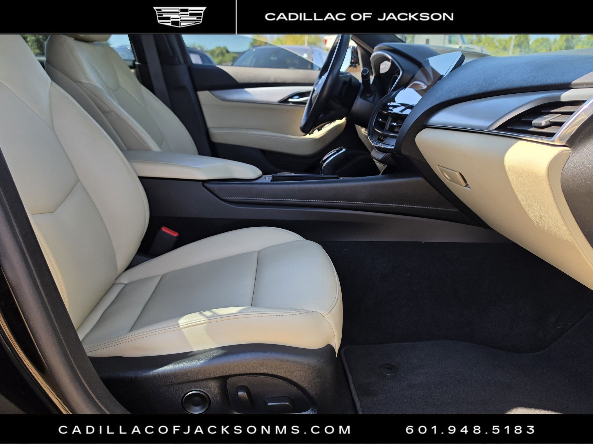 Used 2023 Cadillac CT5 Luxury w/ Sun And Sound Package RWD image 26