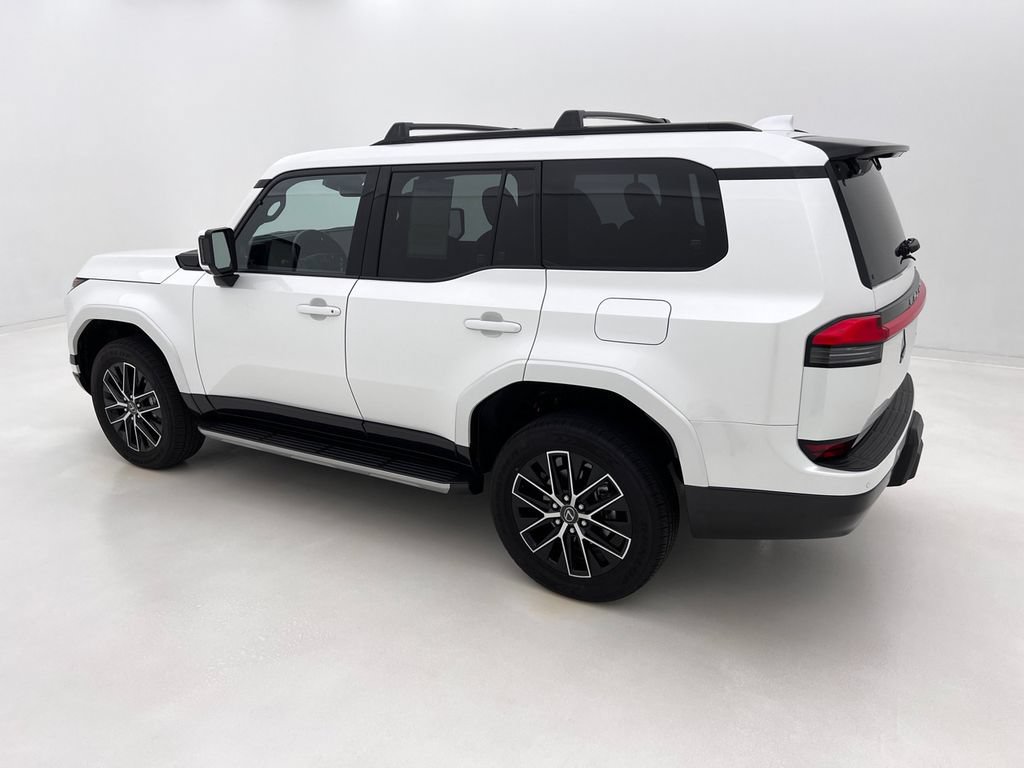Used 2025 Lexus GX 550 w/ Accessory Package (2T) AWD/4WD image 11