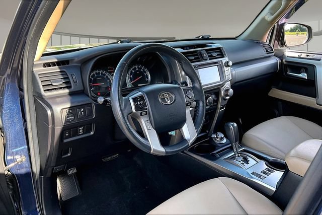Used 2017 Toyota 4Runner SR5 Premium AWD/4WD image 17