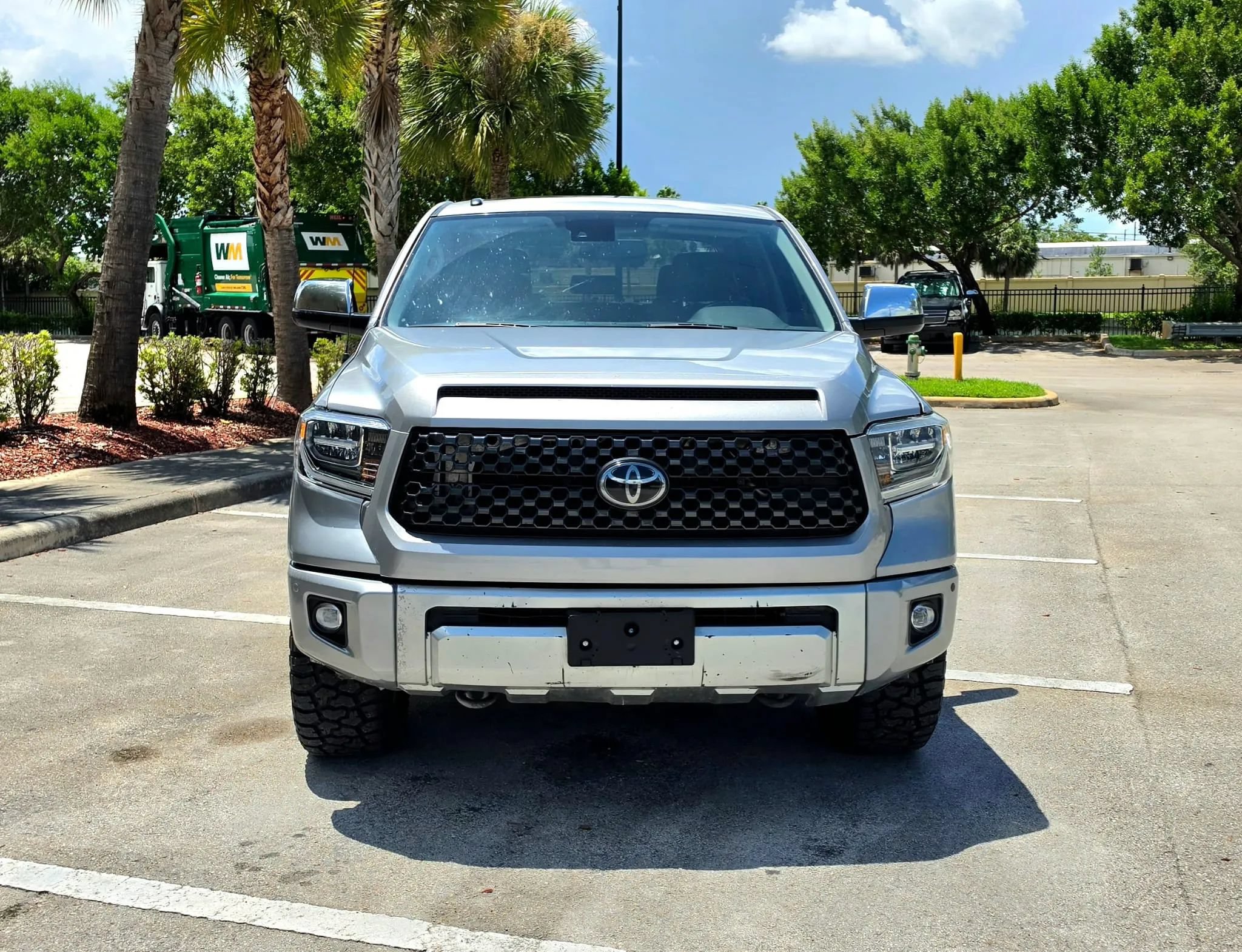 Used 2019 Toyota Tundra Platinum AWD/4WD image 2
