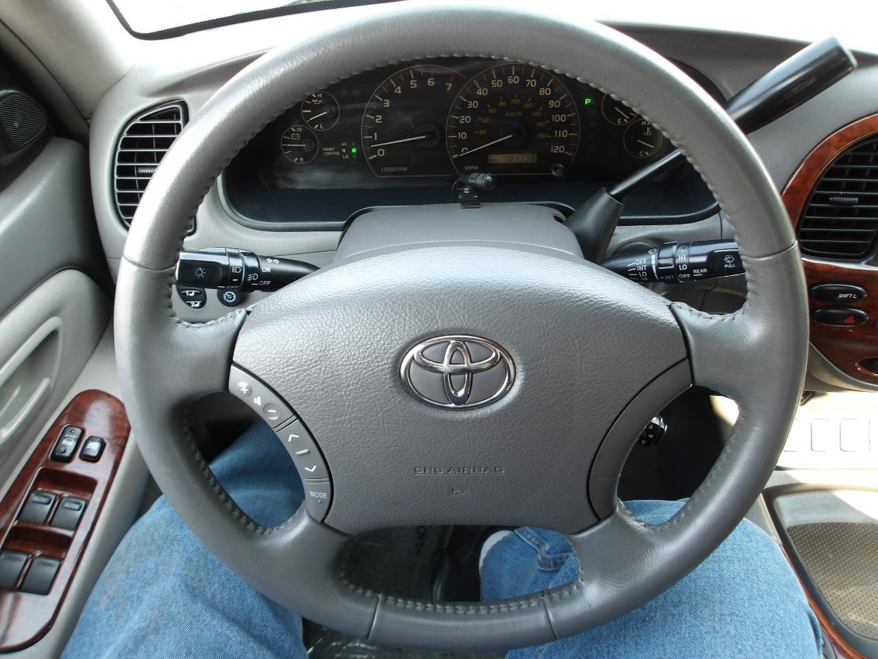 Used 2006 Toyota Sequoia Limited AWD/4WD image 17