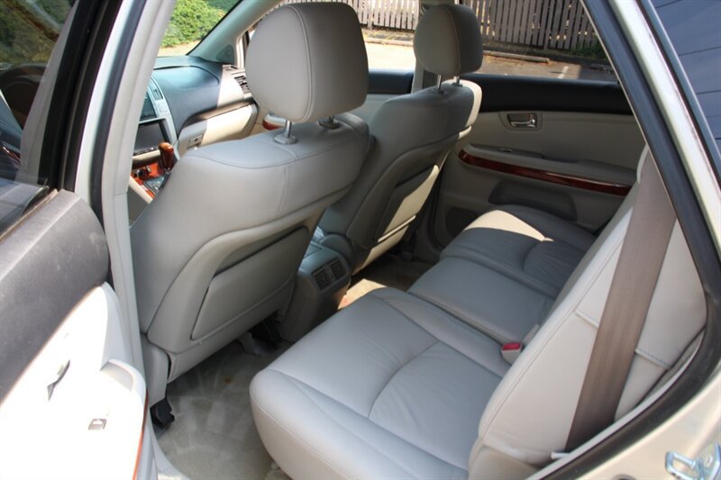 Used 2005 Lexus RX 330 AWD w/ Premium Plus Pkg image 15
