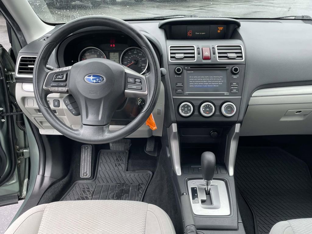 Used 2016 Subaru Forester 2.5i w/ Alloy Wheel Package AWD/4WD image 4