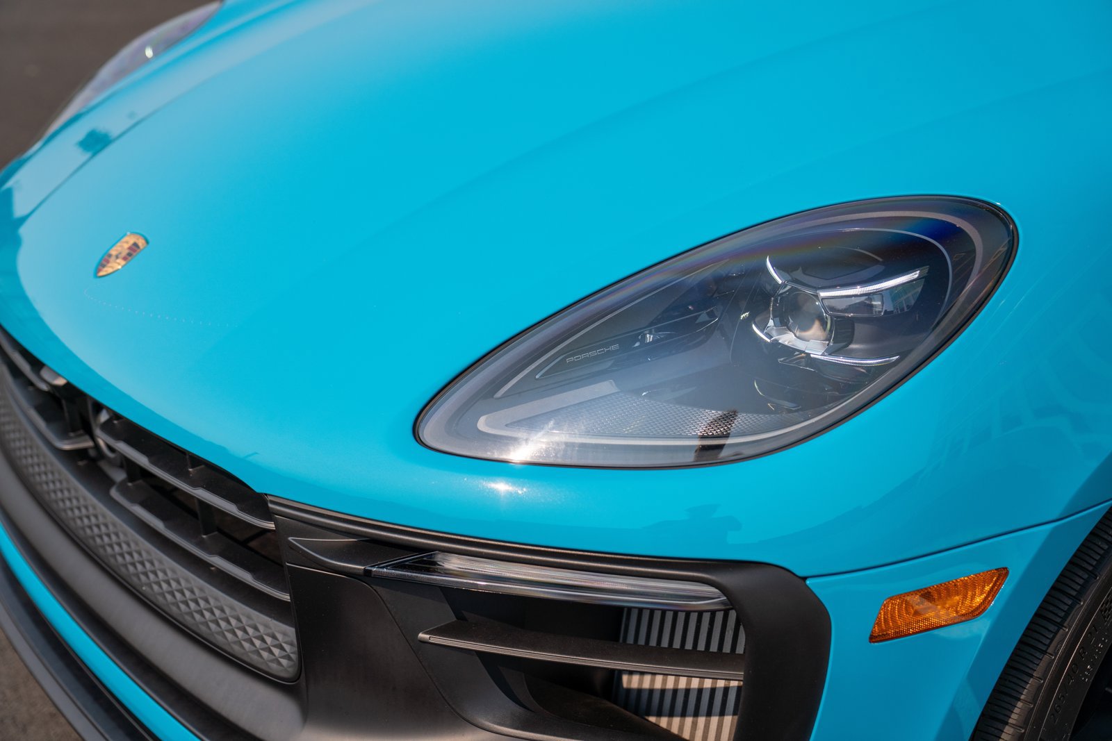 Certified 2024 Porsche Macan GTS AWD/4WD image 30