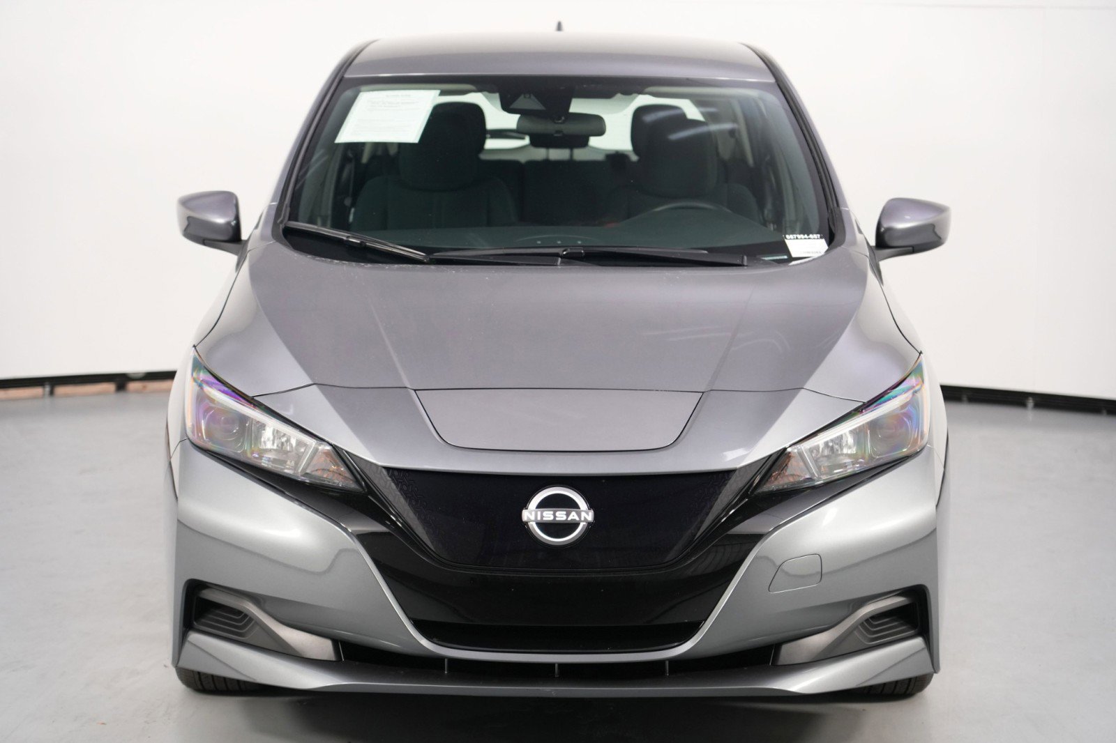 Used 2025 Nissan Leaf S image 39