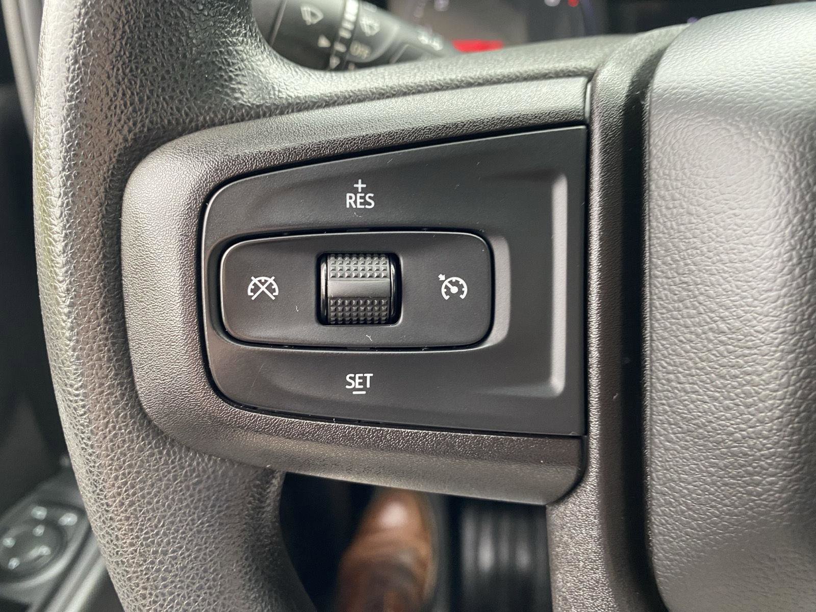 Used 2022 GMC Sierra 3500 Pro w/ Convenience Package image 31