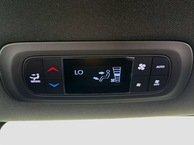 New 2027 Chrysler Pacifica Select FWD image 24