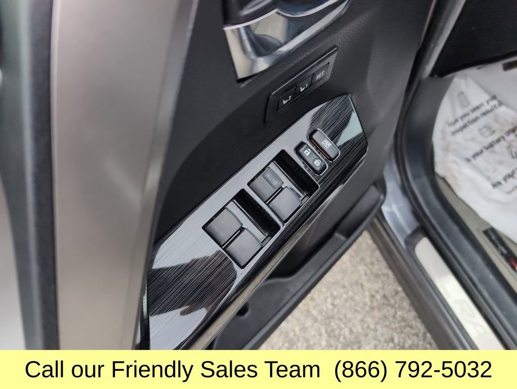 Used 2016 Toyota RAV4 Limited w/ Advanced Technology Package image 14