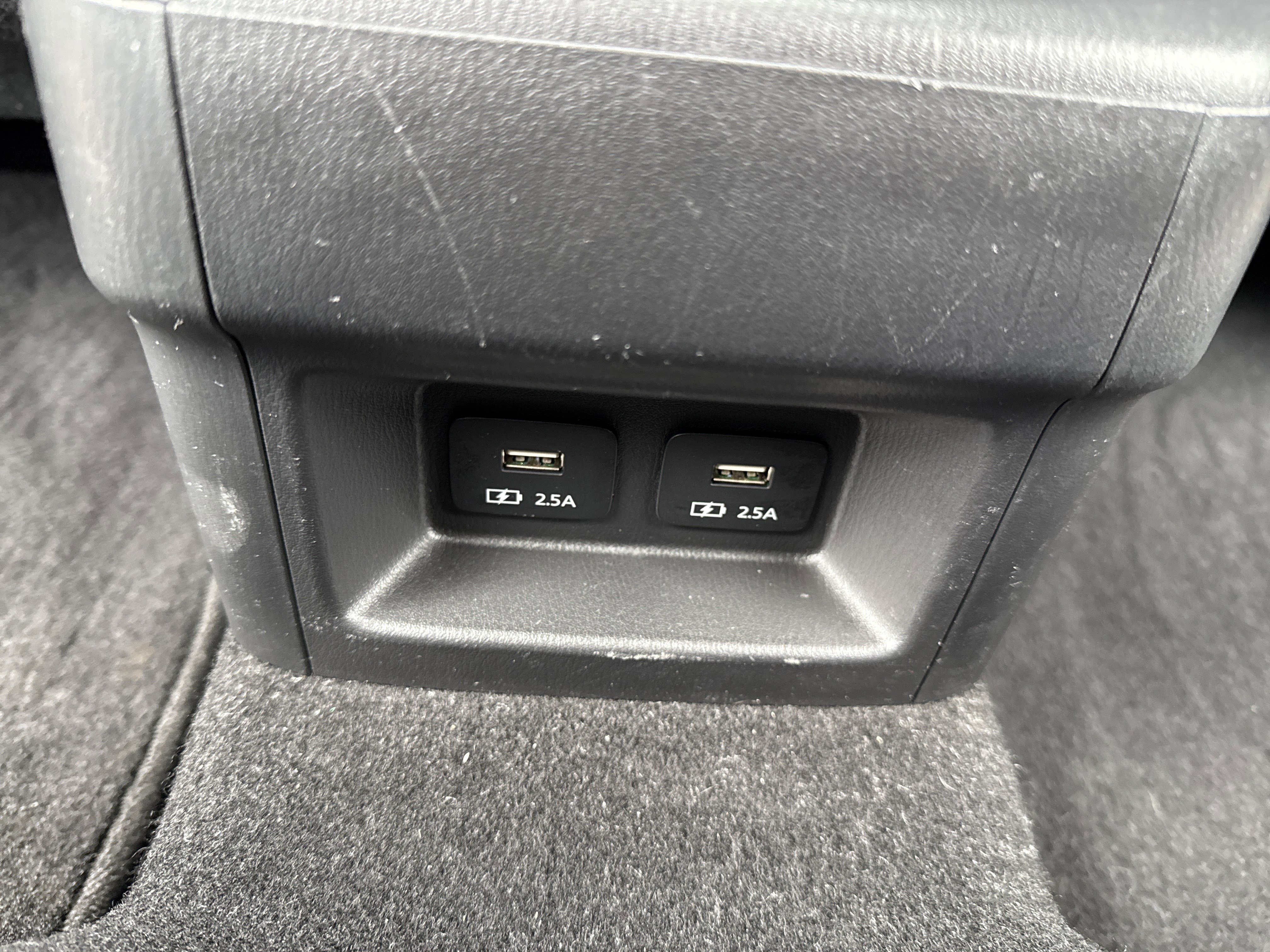 Used 2023 MAZDA CX-9 Touring image 39