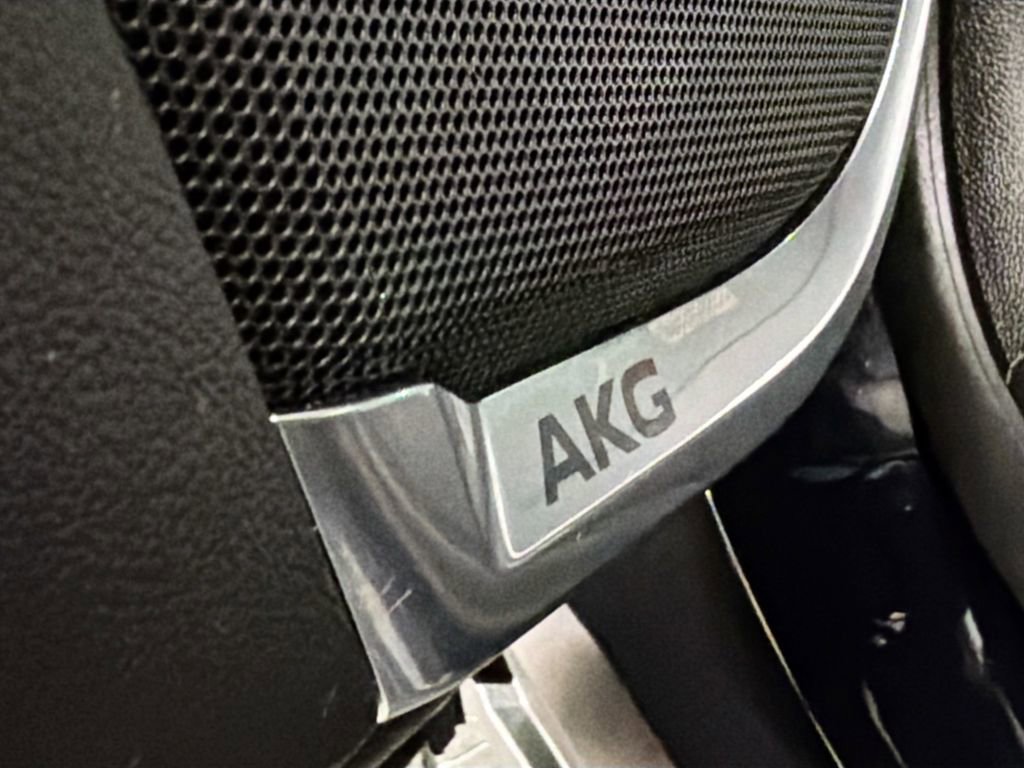 Used 2025 Cadillac Escalade Sport Platinum image 19