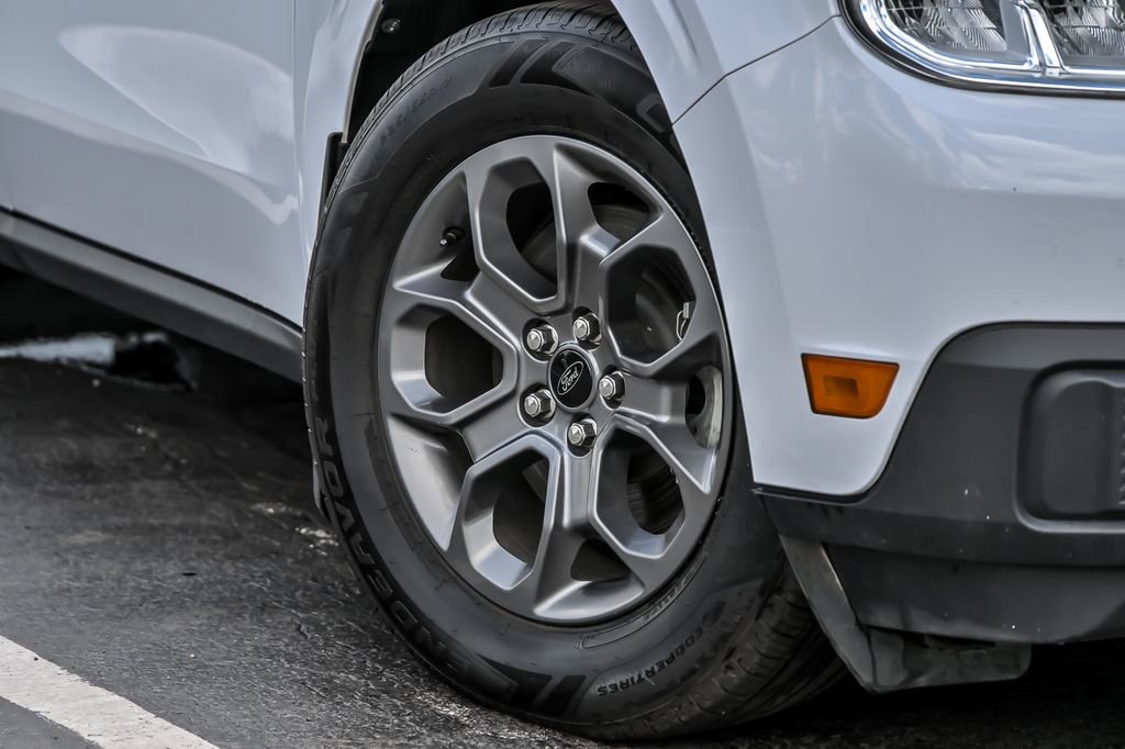 Certified 2023 Ford Maverick XLT w/ XLT Luxury Package FWD image 3